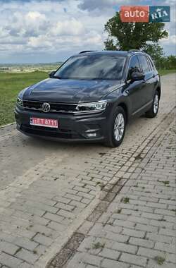 Позашляховик / Кросовер Volkswagen Tiguan 2018 в Ромнах