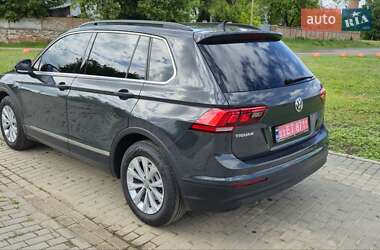 Позашляховик / Кросовер Volkswagen Tiguan 2018 в 
