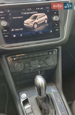 Позашляховик / Кросовер Volkswagen Tiguan 2018 в 