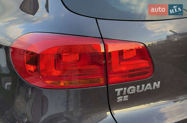 Позашляховик / Кросовер Volkswagen Tiguan 2016 в 