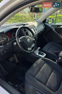 Позашляховик / Кросовер Volkswagen Tiguan 2008 в 