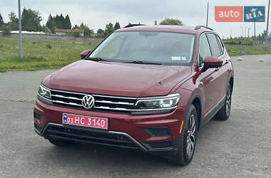 Внедорожник / Кроссовер Volkswagen Tiguan 2018 в Львове