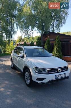 Внедорожник / Кроссовер Volkswagen Tiguan 2018 в Киеве