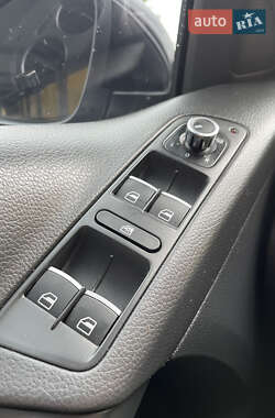 Позашляховик / Кросовер Volkswagen Tiguan 2011 в 