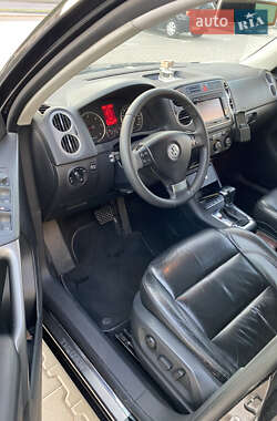 Внедорожник / Кроссовер Volkswagen Tiguan 2008 в 