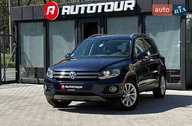 Позашляховик / Кросовер Volkswagen Tiguan 2016 в Чернівцях