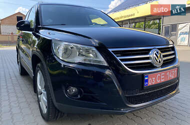 Внедорожник / Кроссовер Volkswagen Tiguan 2010 в Луцке