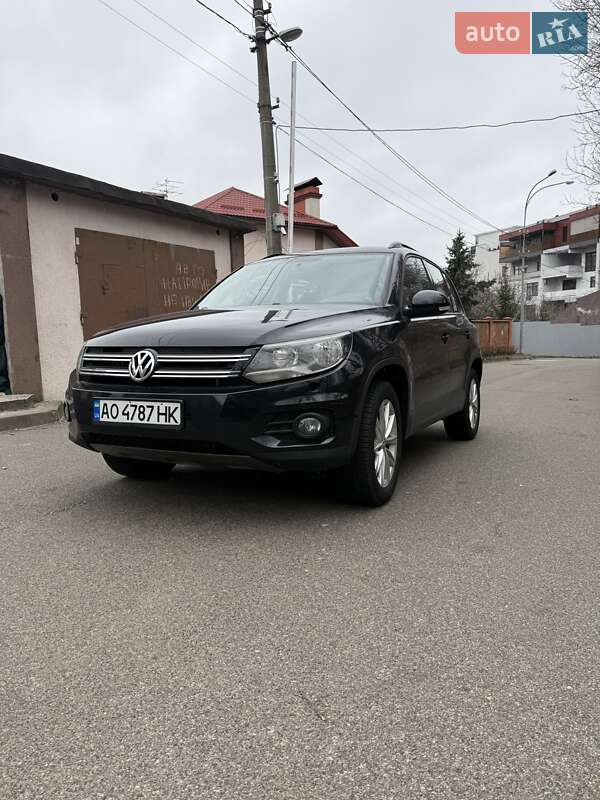 Внедорожник / Кроссовер Volkswagen Tiguan 2018 в 