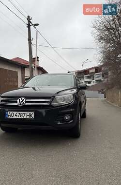 Внедорожник / Кроссовер Volkswagen Tiguan 2018 в 