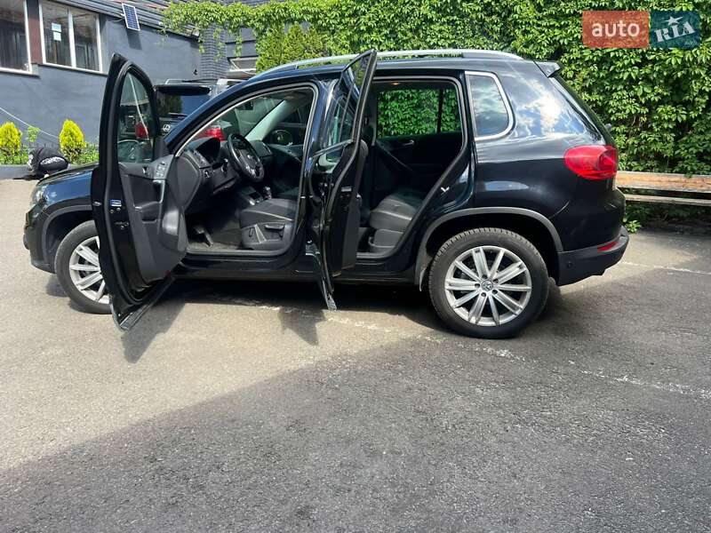 Внедорожник / Кроссовер Volkswagen Tiguan 2014 в Киеве