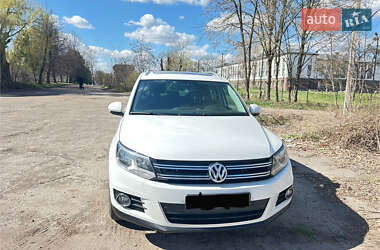 Внедорожник / Кроссовер Volkswagen Tiguan 2014 в Шептицькому