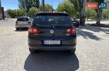 Внедорожник / Кроссовер Volkswagen Tiguan 2008 в 