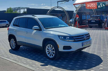 Позашляховик / Кросовер Volkswagen Tiguan 2014 в Полтаві