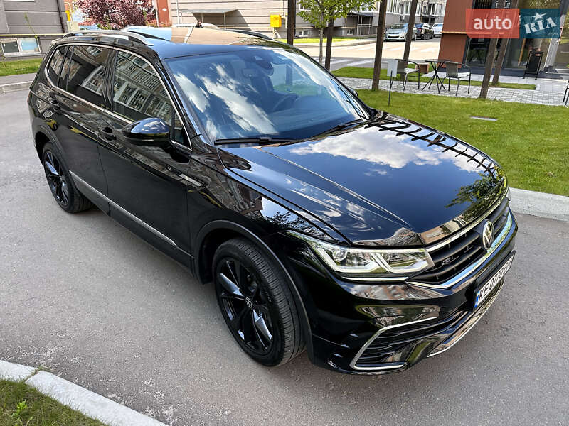 Позашляховик / Кросовер Volkswagen Tiguan 2023 в Києві
