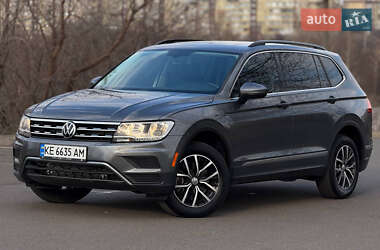 Позашляховик / Кросовер Volkswagen Tiguan 2019 в 