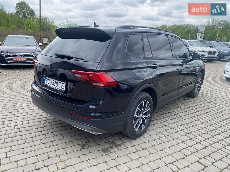 Внедорожник / Кроссовер Volkswagen Tiguan 2017 в Львове