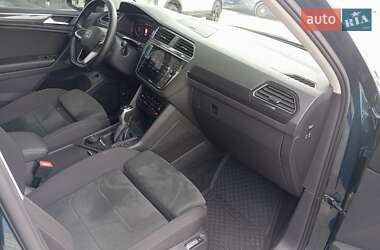 Внедорожник / Кроссовер Volkswagen Tiguan 2021 в 