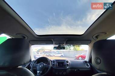 Позашляховик / Кросовер Volkswagen Tiguan 2017 в 