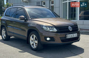 Внедорожник / Кроссовер Volkswagen Tiguan 2011 в 
