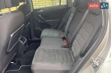 Позашляховик / Кросовер Volkswagen Tiguan 2020 в 