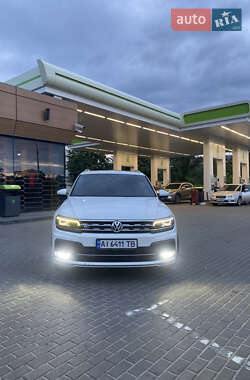 Позашляховик / Кросовер Volkswagen Tiguan 2017 в Києві