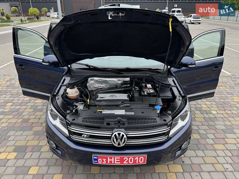 Позашляховик / Кросовер Volkswagen Tiguan 2016 в Луцьку
