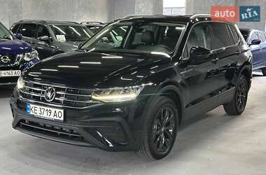 Внедорожник / Кроссовер Volkswagen Tiguan 2024 в 