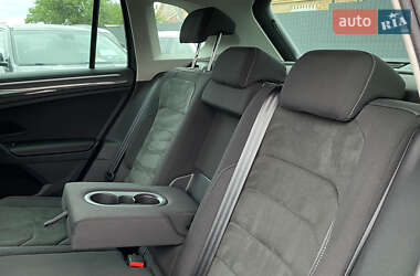 Внедорожник / Кроссовер Volkswagen Tiguan 2020 в 