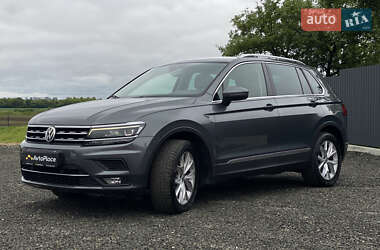 Внедорожник / Кроссовер Volkswagen Tiguan 2020 в 