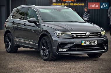 Внедорожник / Кроссовер Volkswagen Tiguan 2017 в Днепре