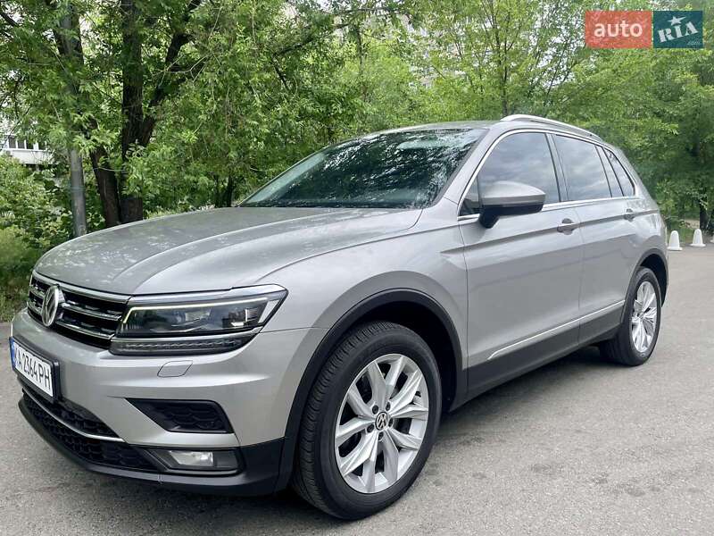 Внедорожник / Кроссовер Volkswagen Tiguan 2019 в 