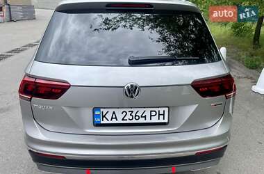Внедорожник / Кроссовер Volkswagen Tiguan 2019 в 