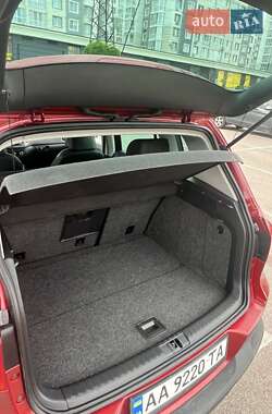Позашляховик / Кросовер Volkswagen Tiguan 2011 в 