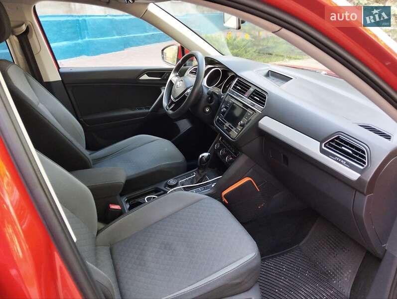 Позашляховик / Кросовер Volkswagen Tiguan 2019 в Сумах