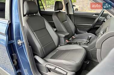 Внедорожник / Кроссовер Volkswagen Tiguan 2019 в 