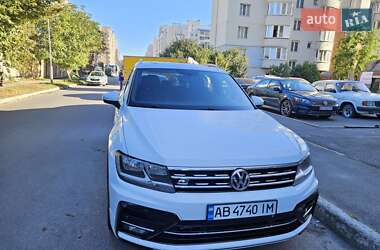 Позашляховик / Кросовер Volkswagen Tiguan 2018 в Вінниці