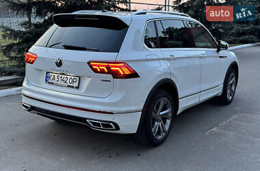 Позашляховик / Кросовер Volkswagen Tiguan 2023 в 