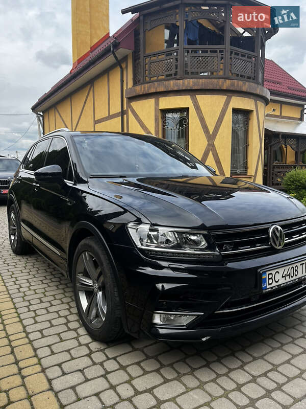 Позашляховик / Кросовер Volkswagen Tiguan 2016 в Львові
