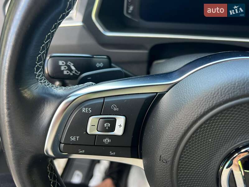 Внедорожник / Кроссовер Volkswagen Tiguan 2020 в Ужгороде