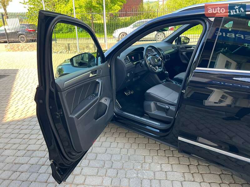 Внедорожник / Кроссовер Volkswagen Tiguan 2020 в Ужгороде