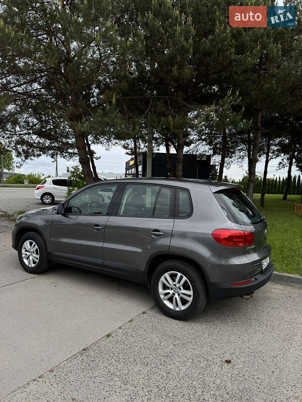 Внедорожник / Кроссовер Volkswagen Tiguan 2013 в Львове