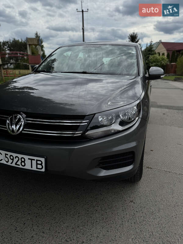Внедорожник / Кроссовер Volkswagen Tiguan 2013 в Львове