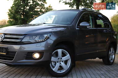 Позашляховик / Кросовер Volkswagen Tiguan 2014 в 