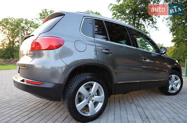 Позашляховик / Кросовер Volkswagen Tiguan 2014 в 