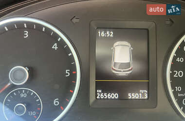 Внедорожник / Кроссовер Volkswagen Tiguan 2015 в 