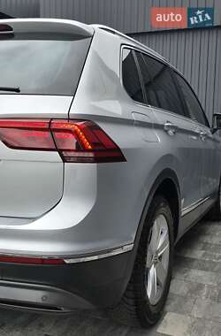 Внедорожник / Кроссовер Volkswagen Tiguan 2020 в 
