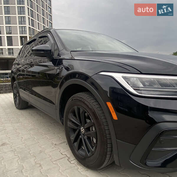 Внедорожник / Кроссовер Volkswagen Tiguan 2023 в Львове