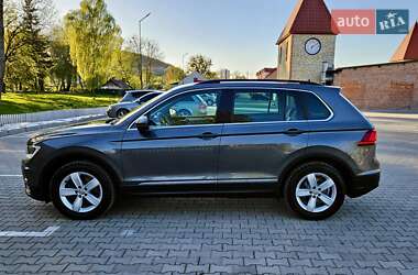Позашляховик / Кросовер Volkswagen Tiguan 2020 в 