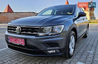 Позашляховик / Кросовер Volkswagen Tiguan 2020 в 