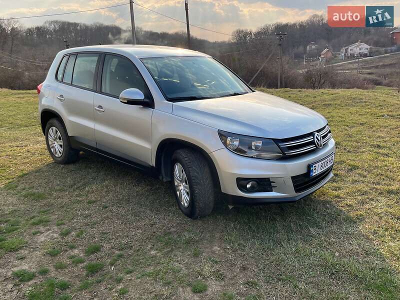 Внедорожник / Кроссовер Volkswagen Tiguan 2011 в Полтаве фото 4 Внедорожник / Кроссовер Volkswagen Tiguan 2011 в Полтаве